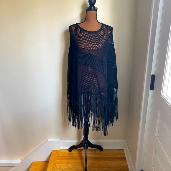 Cotton Crochet Fringe Poncho - Picture 2 of 4